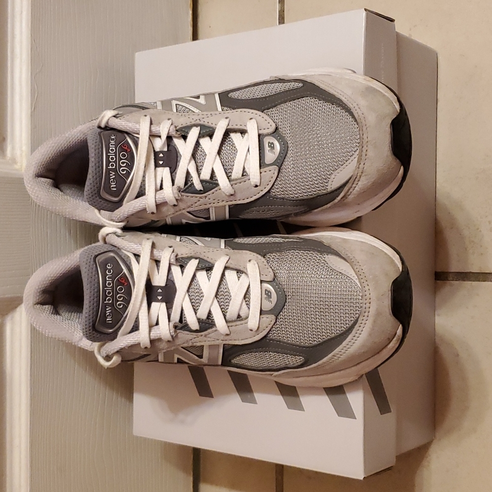 New Balance 990v6